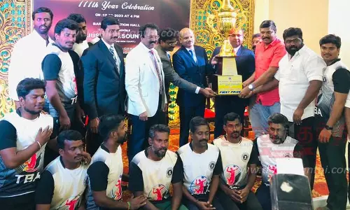 மாநில கைப்பந்து போட்டி:நெல்லை வக்கீல் சங்க அணி முதலிடம்