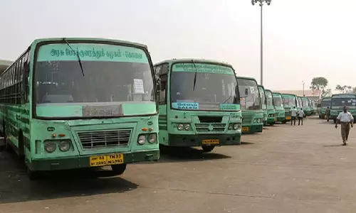 பயண வழி உணவகங்களில் டிரைவர்-கண்டக்டர் சாப்பிட தனி அறை ஒதுக்க கூடாது: போக்குவரத்து கழகம் உத்தரவு