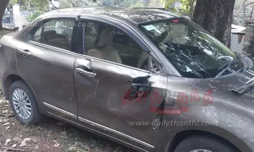 2 கார்களை சேதப்படுத்தி காட்டுயானை அட்டகாசம்