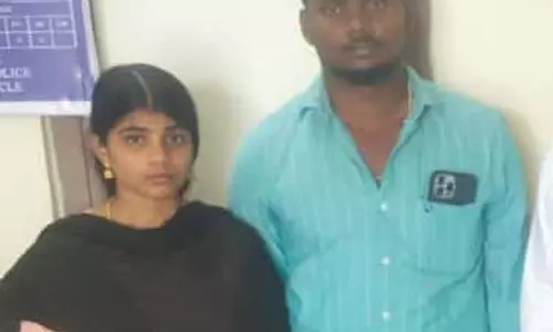 ஆலங்குடி போலீஸ் நிலையத்தில் காதல் ஜோடி தஞ்சம்