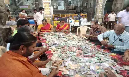 திருப்பரங்குன்றம் முருகன் கோவில் உண்டியல் திறப்பு திருப்பரங்குன்றம் முருகன் கோவில் உண்டியல் திறப்பு