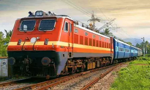 வருகிற ஏப்ரல் மாதம் முதல் நெல்லை-மேட்டுப்பாளையம் சிறப்புக்கட்டண ரெயில் மீண்டும் இயக்கம்