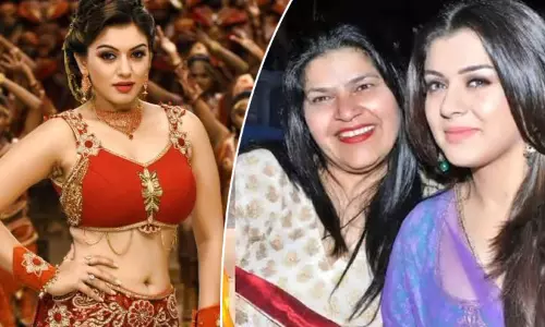 ஹன்சிகா அழகை அதிகரிக்க ஊசி போட்டாரா...! ஆப்பிள் அழகியின் அம்மா அதிர்ச்சி பதில்