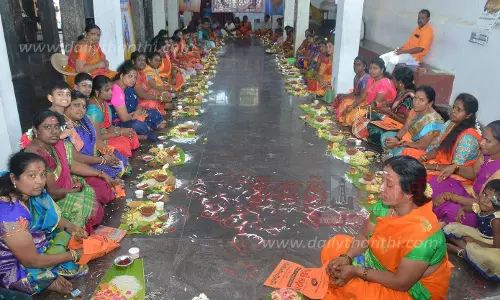 பெரியமாரியம்மன் கோவிலில் 108 திருவிளக்கு பூஜை பெரியமாரியம்மன் கோவிலில் 108 திருவிளக்கு பூஜை