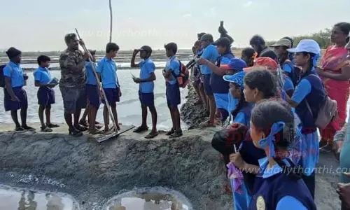 பள்ளி மாணவ, மாணவிகள் களப்பயணம்