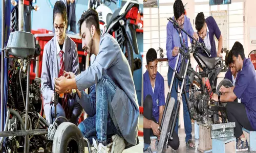 ஆட்டோமொபைல் என்ஜினீயரிங் படிப்பும், வேலைவாய்ப்பும் - ஒரு அலசல் ஆட்டோமொபைல் என்ஜினீயரிங் படிப்பும், வேலைவாய்ப்பும் - ஒரு அலசல்