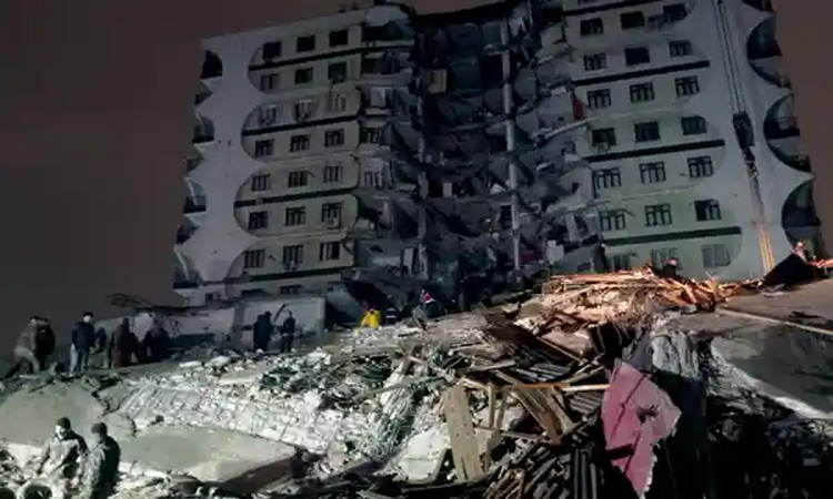 துருக்கி, சிரியாவில் மீண்டும் சக்திவாய்ந்த நிலநடுக்கம்: ரிக்டர் அளவில் 6.4 ஆக பதிவு - மக்கள் அதிர்ச்சி