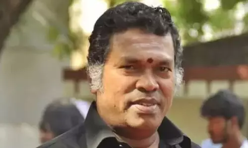 மனித வாழ்க்கை தத்துவத்தை இரண்டே வார்த்தையில் செதுக்கிய மயில்சாமி - வீட்டின் முன் எழுதியிருக்கும் வாசகம்..!