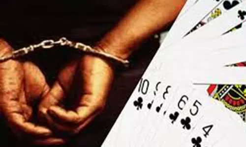 பணம் வைத்து சூதாடிய 6 பேர் கைது