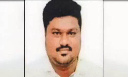 வாகனம் மோதி வாலிபர் பலி