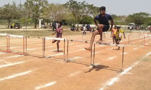 தடை தாண்டும் ஓட்டப்பந்தயம்