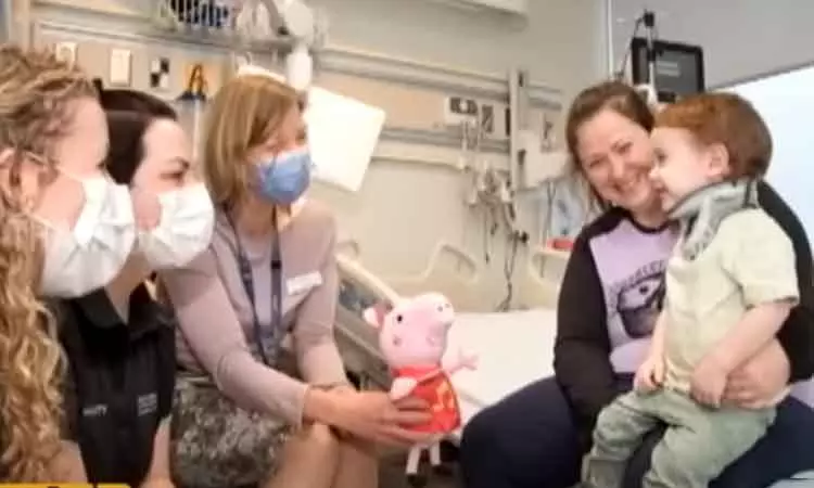 கனடாவில் நீச்சல் குளத்தில் விழுந்த 20 மாத குழந்தை... 3 மணி நேரத்திற்குப் பிறகு நிகழ்ந்த அதிசயம்! கனடாவில் நீச்சல் குளத்தில் விழுந்த 20 மாத குழந்தை... 3 மணி நேரத்திற்குப் பிறகு நிகழ்ந்த அதிசயம்!