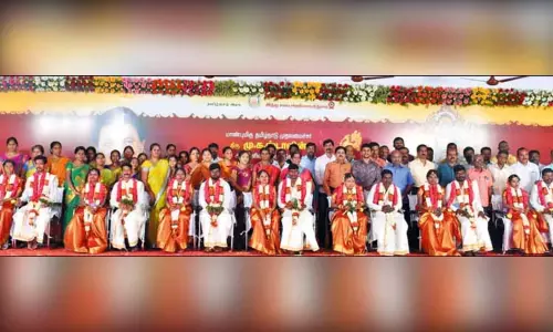 கோவில்கள் சார்பில் 2-ம் கட்டமாக 161 ஜோடிகளுக்கு இலவச திருமணம் - சீர்வரிசை பொருட்களும் வழங்கப்பட்டன