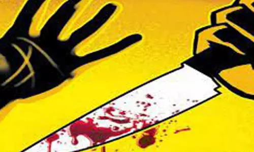 வாலிபருக்கு கத்திக்குத்து