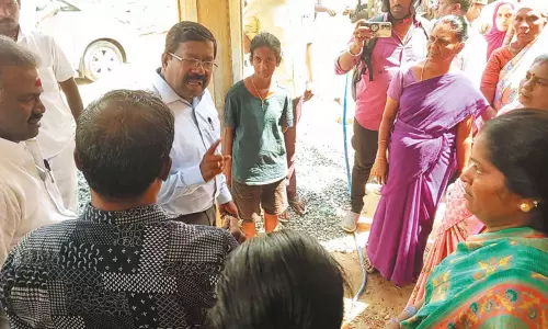 மாங்காடு நகராட்சியில் காஞ்சீபுரம் மாவட்ட கண்காணிப்பு அதிகாரி ஆய்வு