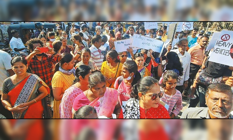 தாம்பரம் கன்னடப்பாளையம் பகுதியில் பொதுமக்கள் சாலை மறியல் - 22 பேர் கைதாகி விடுதலை