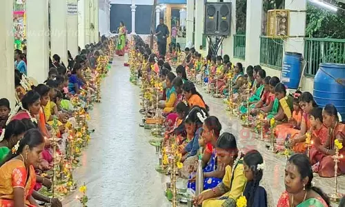 வென்னிமலை முருகன் கோவிலில் 1008 திருவிளக்கு பூஜை வென்னிமலை முருகன் கோவிலில் 1008 திருவிளக்கு பூஜை