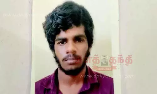 பல்பொருள் விற்பனை கடையில் பணம், செல்போன்கள் திருடிய முன்னாள் ஊழியர் கைது