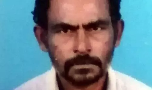 மதுபோதையில் தகராறு:கொத்தனார் கம்பியால் அடித்துக்கொலை வாலிபர் கைது