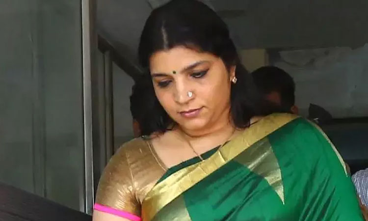 கொலை முயற்சி குற்றச்சாட்டு: சரிதா நாயர்  ரத்த மாதிரிகள்  டெல்லிக்கு அனுப்பி வைப்பு