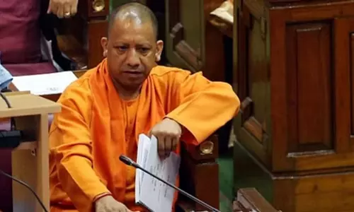 உ.பி. அரசு அலுவலகங்களில் பிளாஸ்டிக் பாட்டில்களுக்கு தடை; அரசு உத்தரவு உ.பி. அரசு அலுவலகங்களில் பிளாஸ்டிக் பாட்டில்களுக்கு தடை; அரசு உத்தரவு