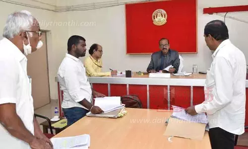 நிலுவை மனுக்கள் குறித்து தகவல் ஆணையாளர் விசாரணை