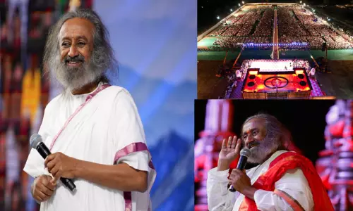 கொரோனா வைரஸ் இயற்கை அல்ல, சில நாடுகள் செய்த சதி - ஸ்ரீ ஸ்ரீ ரவிசங்கர் குற்றச்சாட்டு கொரோனா வைரஸ் இயற்கை அல்ல, சில நாடுகள் செய்த சதி - ஸ்ரீ ஸ்ரீ ரவிசங்கர் குற்றச்சாட்டு