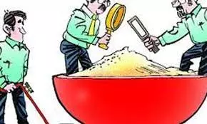 உணவு பொருள் விற்பனை நிறுவனங்கள்உணவு பாதுகாப்புதுறை புகார் எண்ணை காட்சிபடுத்த வேண்டும்:கலெக்டர் உணவு பொருள் விற்பனை நிறுவனங்கள்உணவு பாதுகாப்புதுறை புகார் எண்ணை காட்சிபடுத்த வேண்டும்:கலெக்டர்