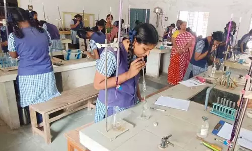 193 மையங்களில்பிளஸ்-1, பிளஸ்-2 மாணவர்களுக்கான செய்முறை தேர்வு தொடக்கம்