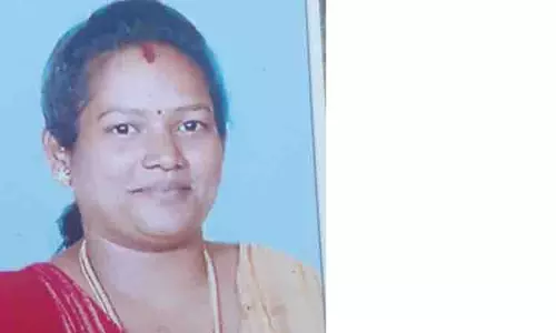 சமையல் கியாஸ் சிலிண்டர் விலை அதிரடி உயர்வு: ஏழை, நடுத்தர மக்களால் தாங்க முடியுமா?இல்லத்தரசிகள் கருத்து சமையல் கியாஸ் சிலிண்டர் விலை அதிரடி உயர்வு: ஏழை, நடுத்தர மக்களால் தாங்க முடியுமா?இல்லத்தரசிகள் கருத்து