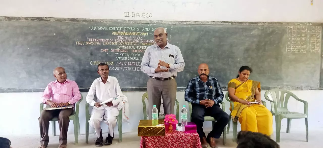 தமிழ்வழி பயிலும் மாணவர்களுக்குபோட்டி தேர்வுக்கான இலவச பயிற்சி வகுப்பு தமிழ்வழி பயிலும் மாணவர்களுக்குபோட்டி தேர்வுக்கான இலவச பயிற்சி வகுப்பு