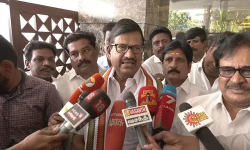 ஈ.வி.கே.எஸ்.இளங்கோவன் மகத்தான வெற்றி பெறுவார் - கே.எஸ்.அழகிரி பேட்டி ஈ.வி.கே.எஸ்.இளங்கோவன் மகத்தான வெற்றி பெறுவார் - கே.எஸ்.அழகிரி பேட்டி