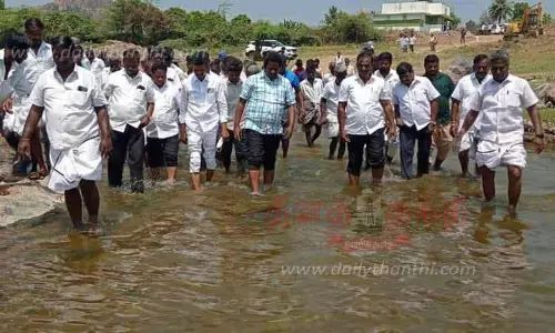 தென்பெண்ணை ஆற்றின் குறுக்கே ரூ.16 கோடியில் மேம்பாலம் கட்டும் பணி