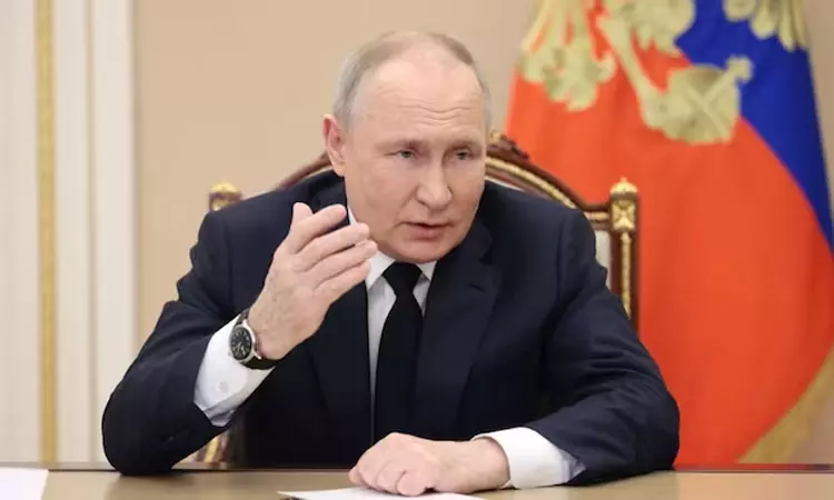 உக்ரைன் மீது தற்கொலைப்படை தாக்குதல் நடத்த ரஷியா திட்டம் என தகவல் உக்ரைன் மீது தற்கொலைப்படை தாக்குதல் நடத்த ரஷியா திட்டம் என தகவல்