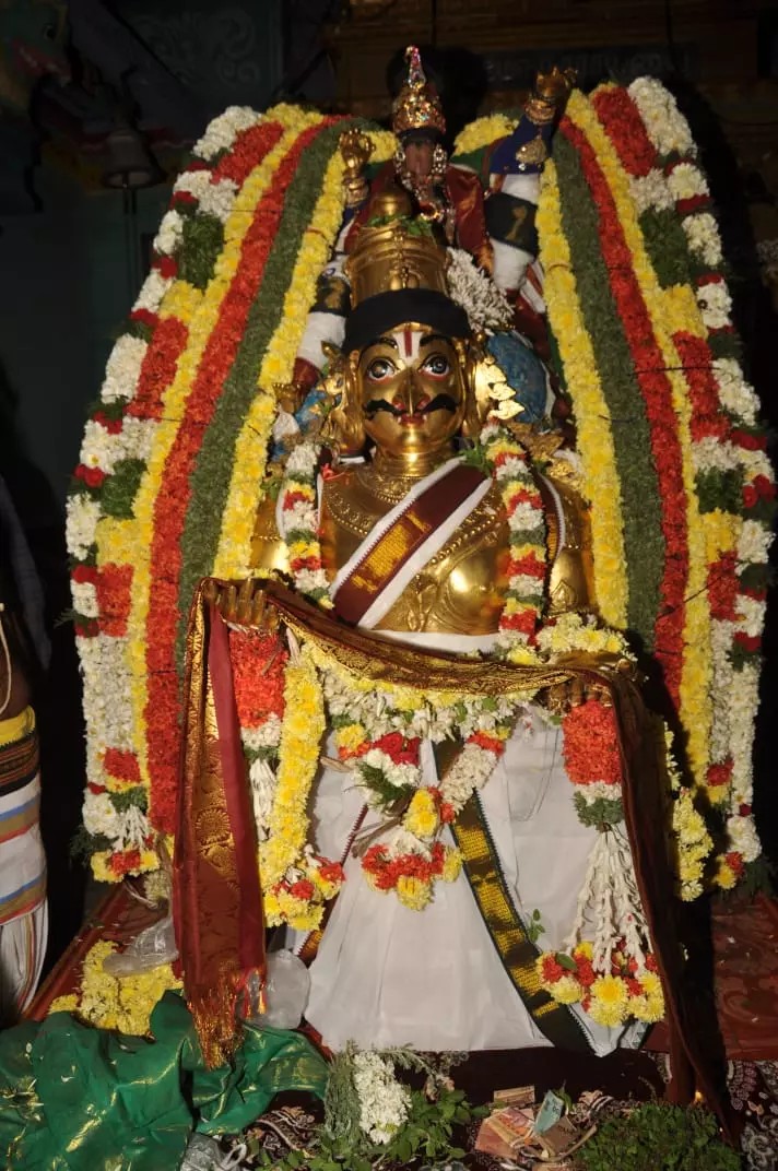 திருக்கண்ணபுரம் சவுரிராஜப்பெருமாள் கோவிலில் தங்க கருட சேவை