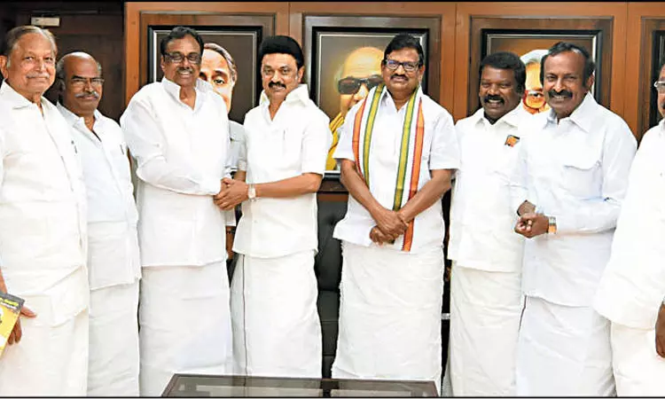 முதல்-அமைச்சர் மு.க.ஸ்டாலினுடன் ஈ.வி.கே.எஸ்.இளங்கோவன் சந்திப்பு