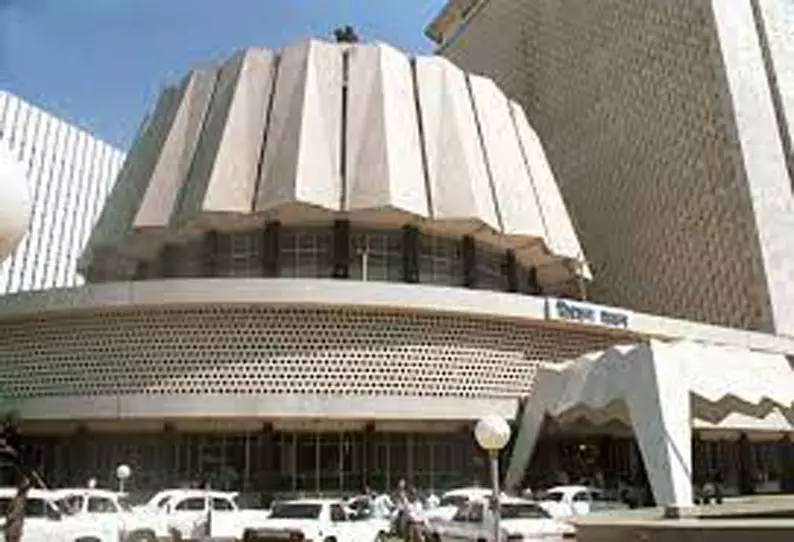 6 இருமல் மருந்து நிறுவனங்களின் உரிமங்கள் தற்காலிக ரத்து 6 இருமல் மருந்து நிறுவனங்களின் உரிமங்கள் தற்காலிக ரத்து