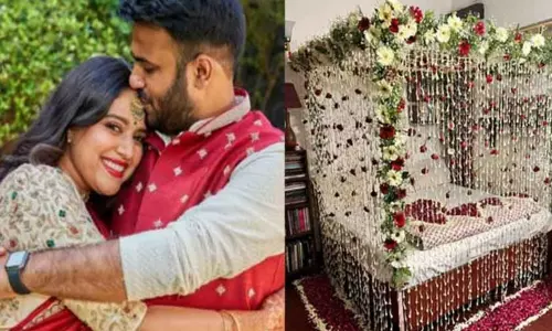 இதையெல்லாமா பதிவிடுவார்கள்....! முதலிரவு போட்டோ வெளியிட்ட தனுஷ் பட நடிகை...! இதையெல்லாமா பதிவிடுவார்கள்....! முதலிரவு போட்டோ வெளியிட்ட தனுஷ் பட நடிகை...!