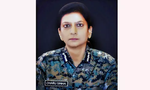 சி.ஆர்.பி.எப். முதல் பெண் ஐ.ஜி.யாக சாரு சின்கா பதவியேற்பு