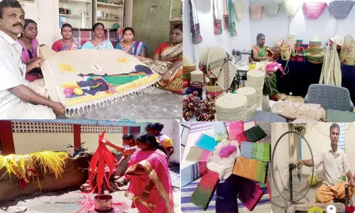 பளபளக்கும் மறுசுழற்சி சேலைகள்...!