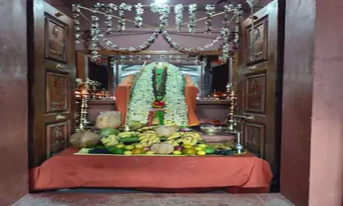 மாக்கினாம்பட்டி ஸ்ரீமன் நாராயணசுவாமி கோவிலில் சிறப்பு வழிபாடு