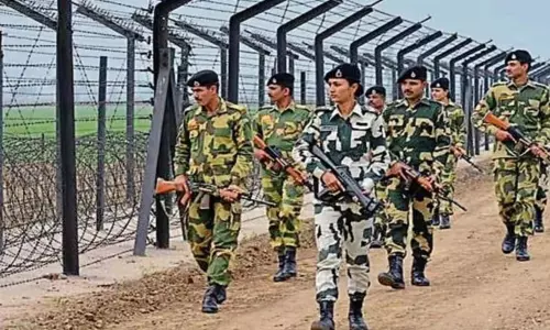 எல்லை பாதுகாப்பு படையில் பணி எல்லை பாதுகாப்பு படையில் பணி