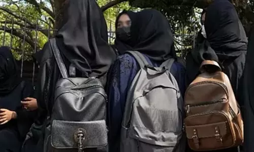 ஈரானில் மேலும் 100 மாணவிகளுக்கு விஷம் கொடுக்கப்பட்டதால் பரபரப்பு: மக்கள் போராட்டம்