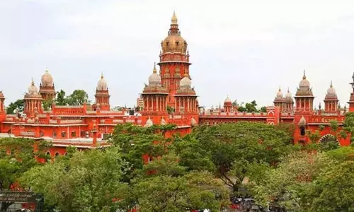 சென்னை ஐகோர்ட்டில் கூடுதல் நீதிபதிகளாக பணியாற்றி வந்த 5 பேர் நிரந்தர நீதிபதிகளாக பதவியேற்பு