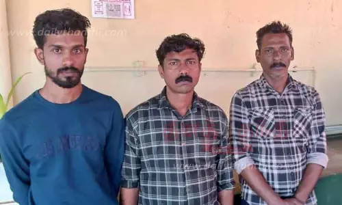 பிக் பாக்கெட் ஆசாமிகள் 3 பேர் கைது