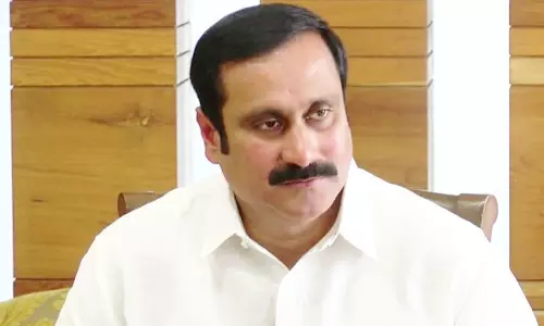 தடை செய்யப்பட்ட பிறகும் தலைவிரித்தாடும் இ -சிகரெட்டுகள்: போதையில் இருந்து மாணவர்களை மீட்க வேண்டும் அன்புமணி ராமதாஸ்