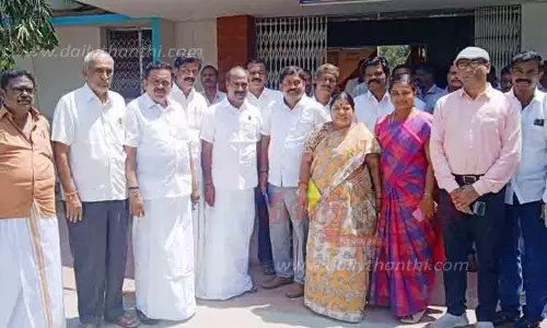 பெருந்தலைவர் காமராஜர் பெயரில் நெடுந்தூர ெரயில் இயக்க வேண்டும்