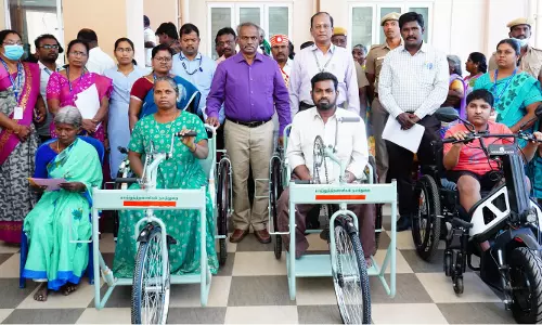 மாற்றுத்திறனாளிகளுக்கு நலத்திட்ட உதவிகள்