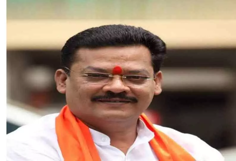 அவுரங்கசீப் கல்லறையை இடிக்க பிரதமர் மோடிக்கு கடிதம் எழுதுவேன்- சிவசேனா எம்.எல்.ஏ. பேட்டி அவுரங்கசீப் கல்லறையை இடிக்க பிரதமர் மோடிக்கு கடிதம் எழுதுவேன்- சிவசேனா எம்.எல்.ஏ. பேட்டி