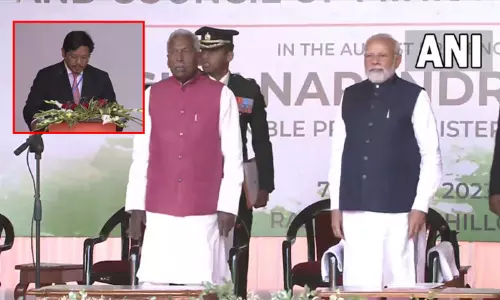 மேகாலயா முதல்-மந்திரியாக சங்மா பதவியேற்பு; பிரதமர் மோடி பங்கேற்பு மேகாலயா முதல்-மந்திரியாக சங்மா பதவியேற்பு; பிரதமர் மோடி பங்கேற்பு